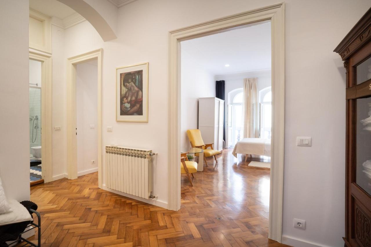 Mimi Carera Apartment & Room Ровінь Екстер'єр фото