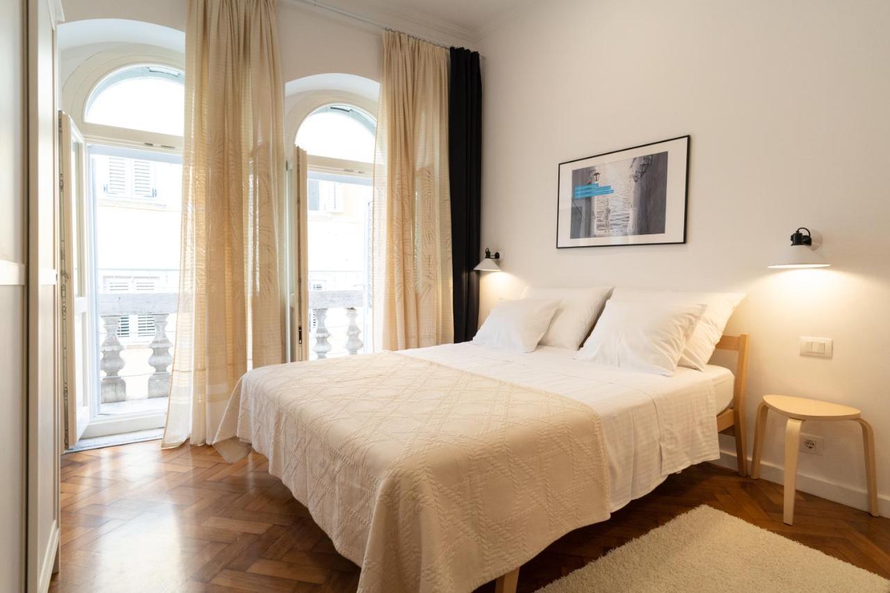 Mimi Carera Apartment & Room Ровінь Екстер'єр фото