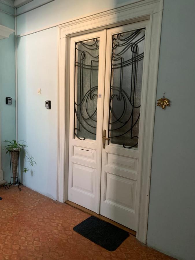 Mimi Carera Apartment & Room Ровінь Екстер'єр фото